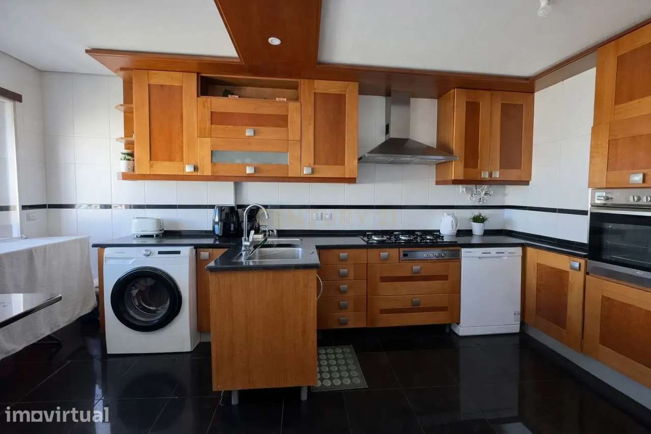 Apartamento T2 em Santa Marta de Corroios - 93m2 - Grande imagem: 5/16