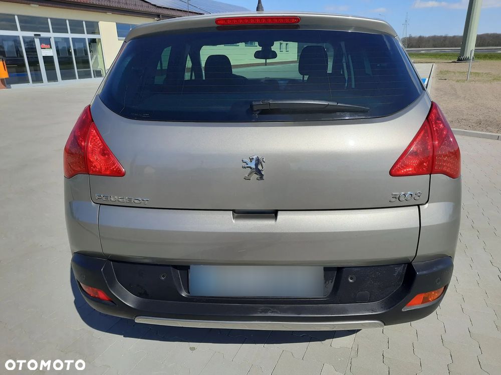 Peugeot 3008 HDi 115 Active - 5