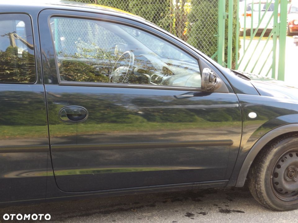 DRZWI PRAWE PRZÓD PRZEDNIE OPEL CORSA C Z20U 3D 00 - 1