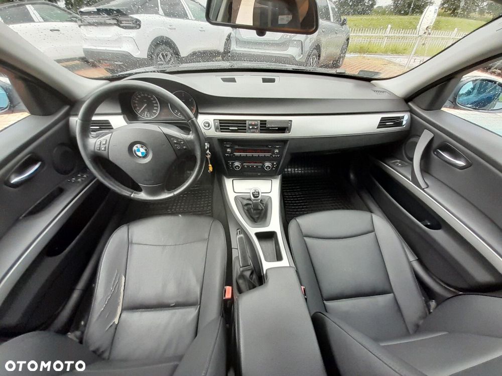 BMW Seria 3 - 16