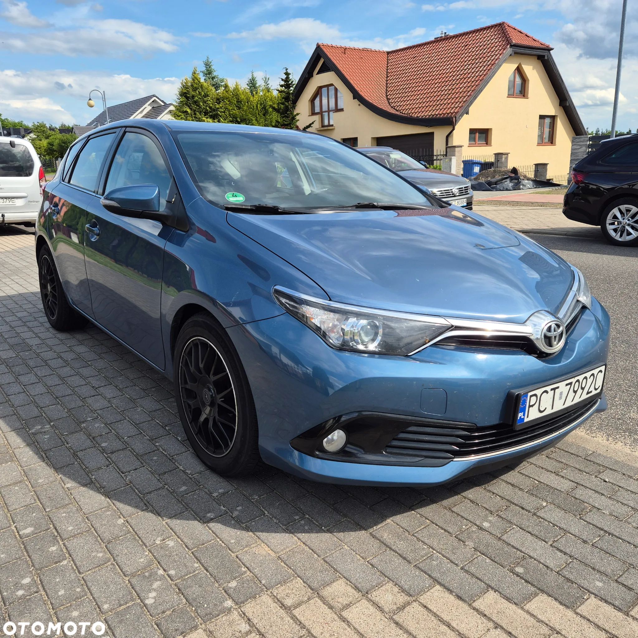 Toyota Auris 1.4 D-4D Comfort - 1