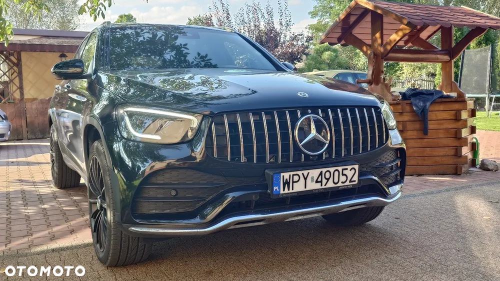 Mercedes-Benz GLC 300 e 4-Matic - 29