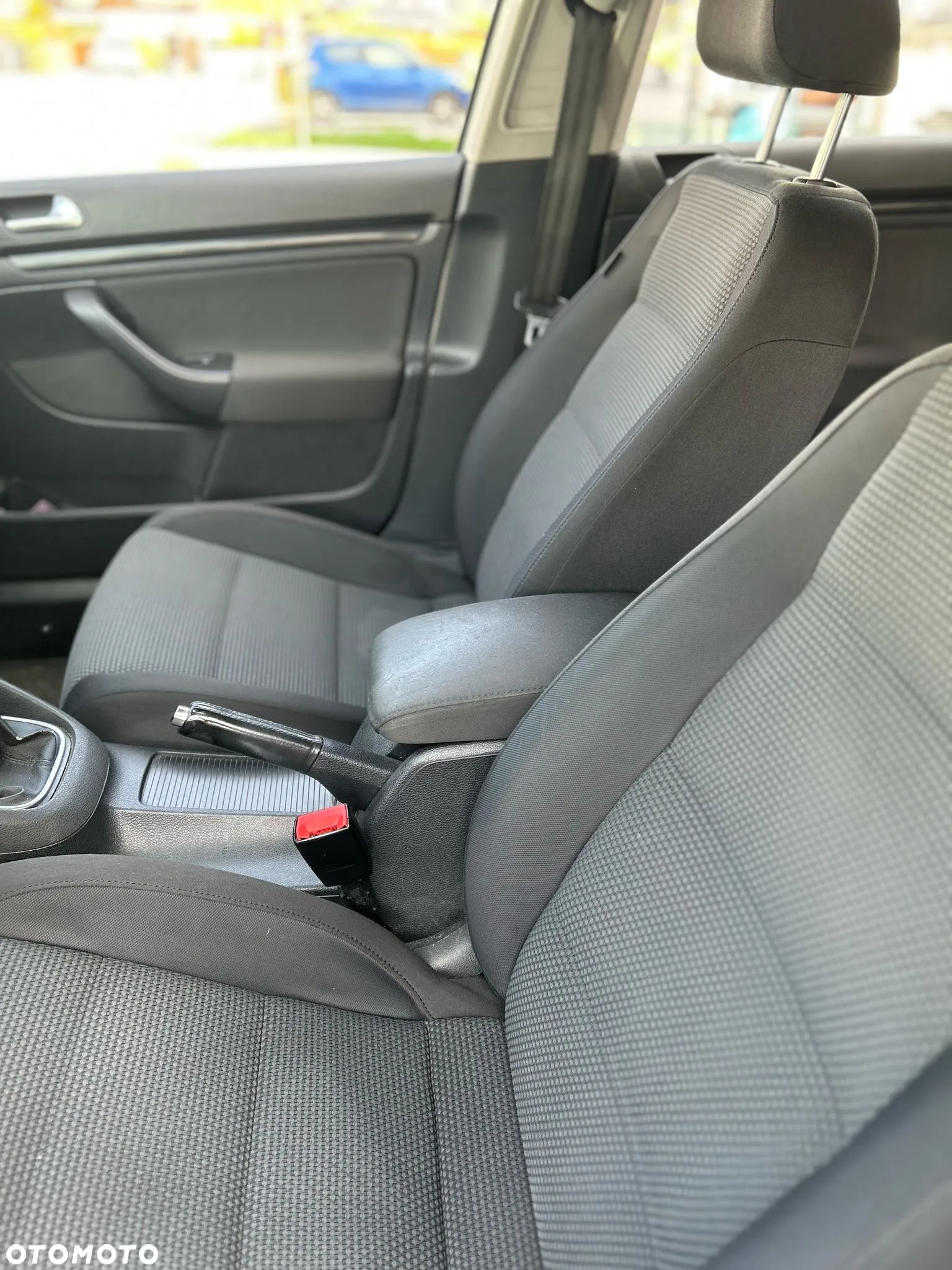 Volkswagen Golf VI 1.6 TDI Comfortline - 12