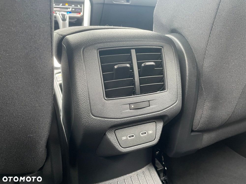 Volkswagen T-Roc 1.5 TSI Life Plus DSG - 27