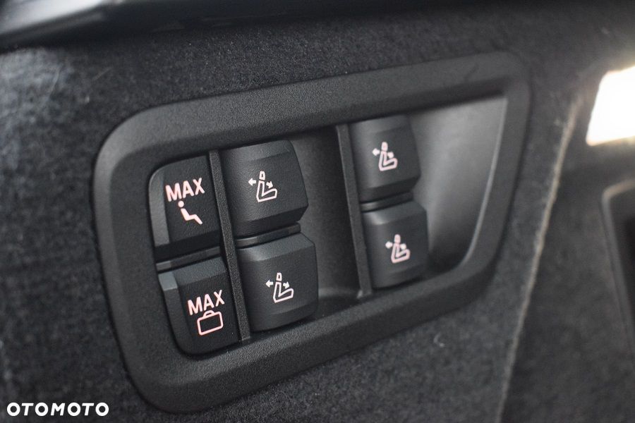 BMW X7 xDrive40d mHEV Individual Edition sport - 12