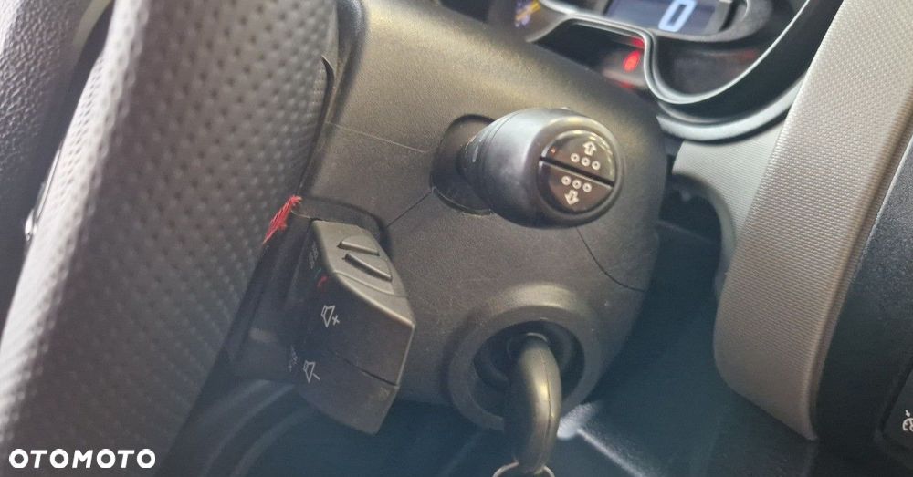 Renault Trafic - 26