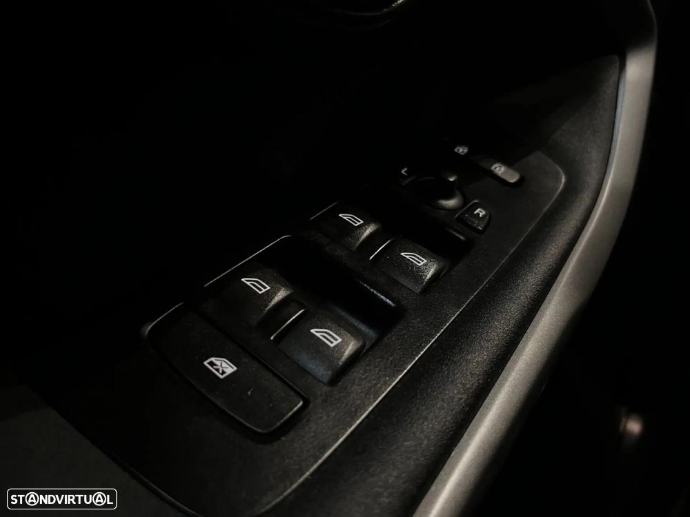 Volvo V40 - 27