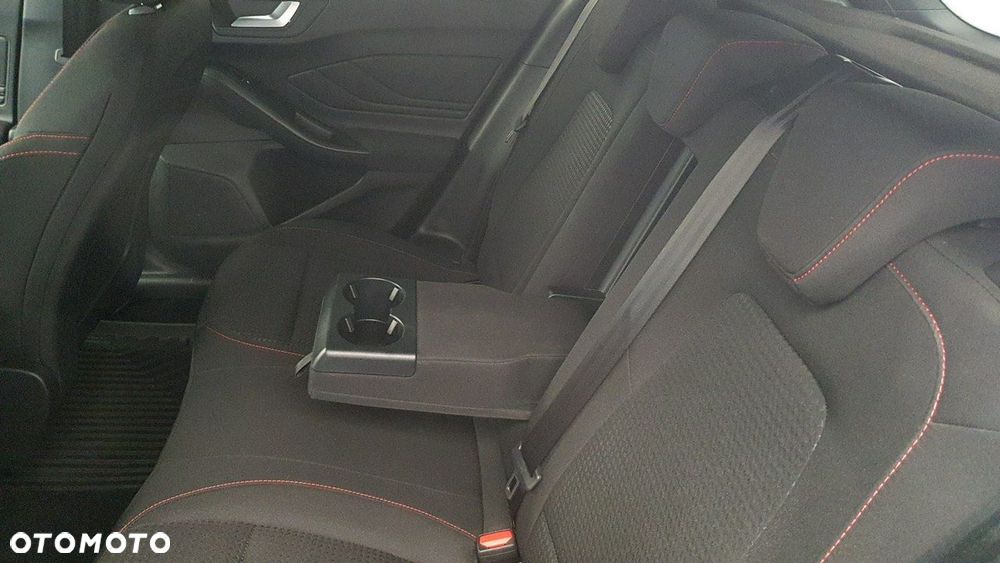 Ford Focus - 21