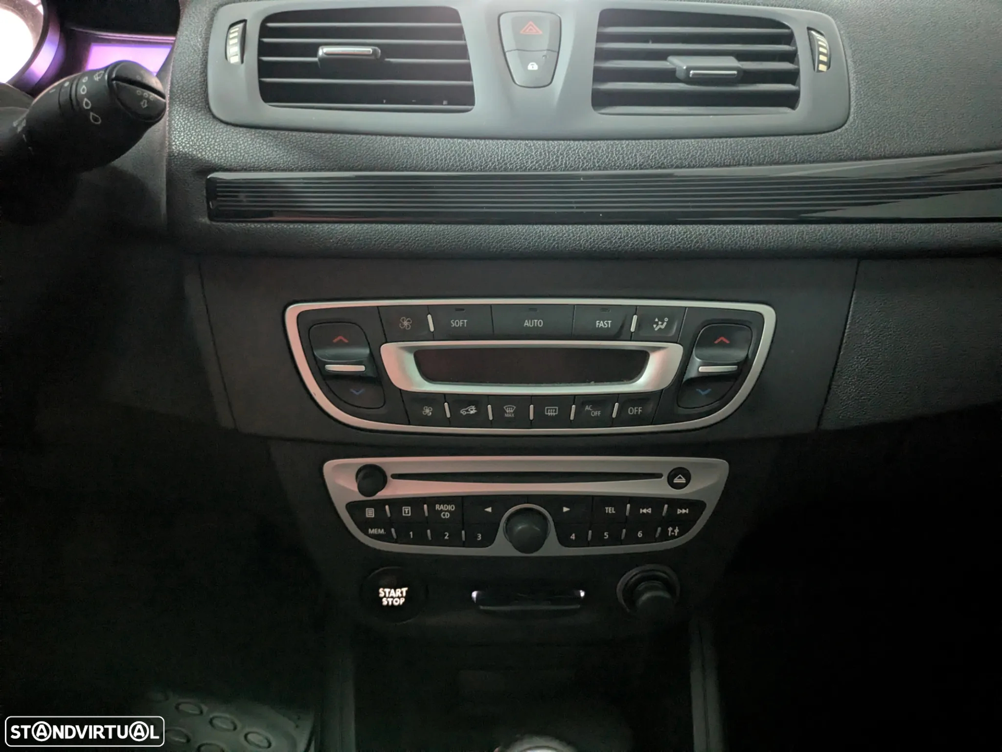 Renault Mégane 1.5 dCi Dynamique - 4