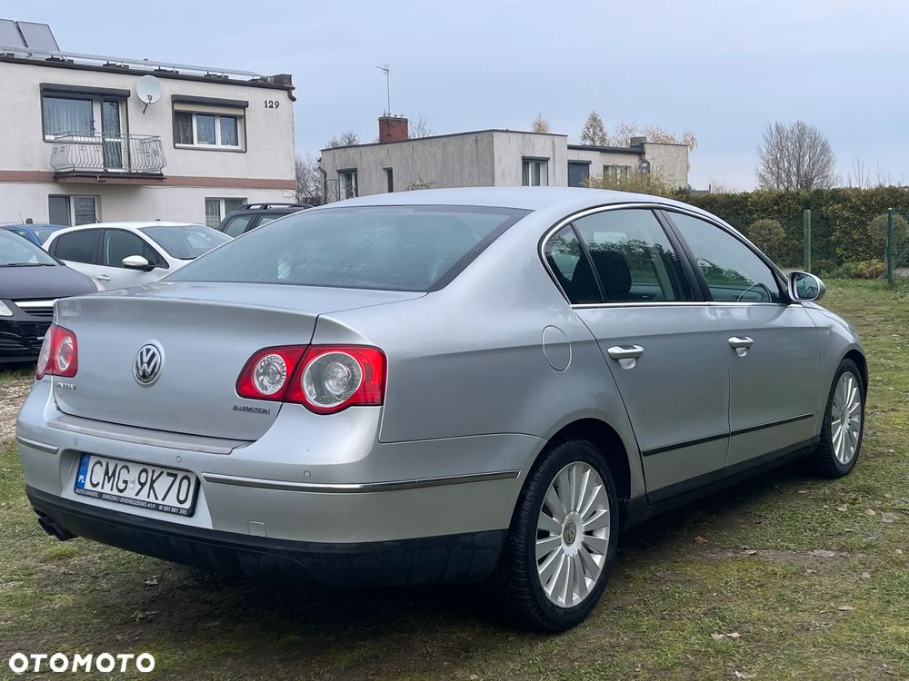 Volkswagen Passat 2.0 TDI DPF BlueMotion Technology Trendline - 5