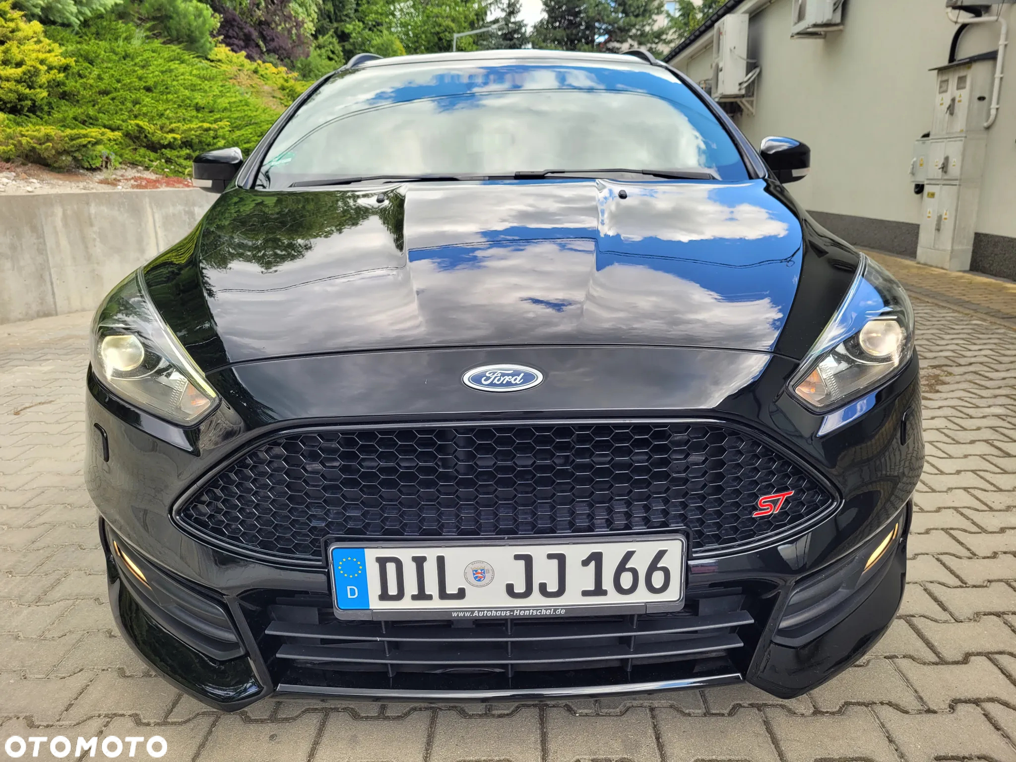 Ford Focus Turnier 2.0 TDCi ST mit Leder-Sport-Paket - 32