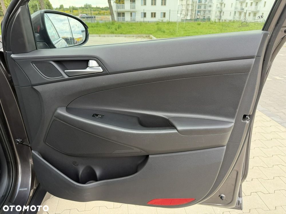 Hyundai Tucson blue 1.7 CRDi 2WD Trend - 33