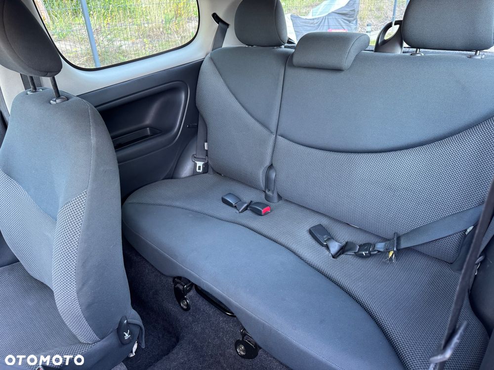 Toyota Yaris 1.3 VVT-i Travel - 6