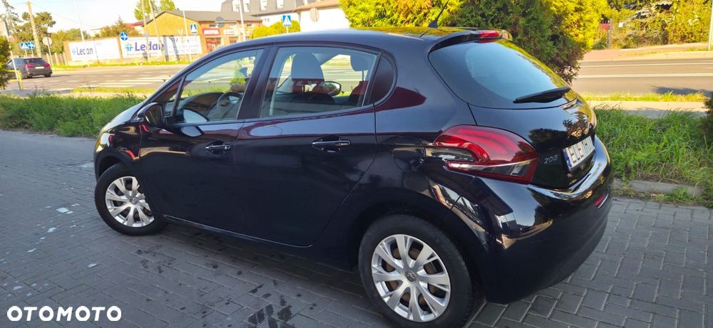 Peugeot 208 1.2 PureTech GPF Signature S&S - 22