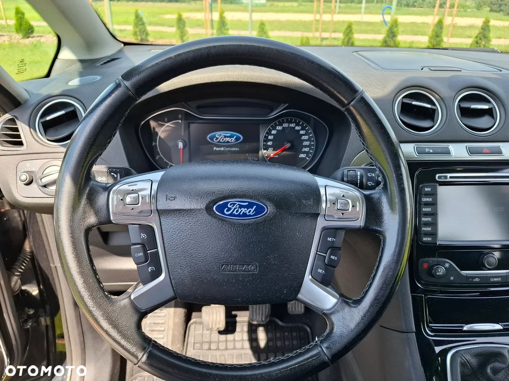 Ford S-Max - 10