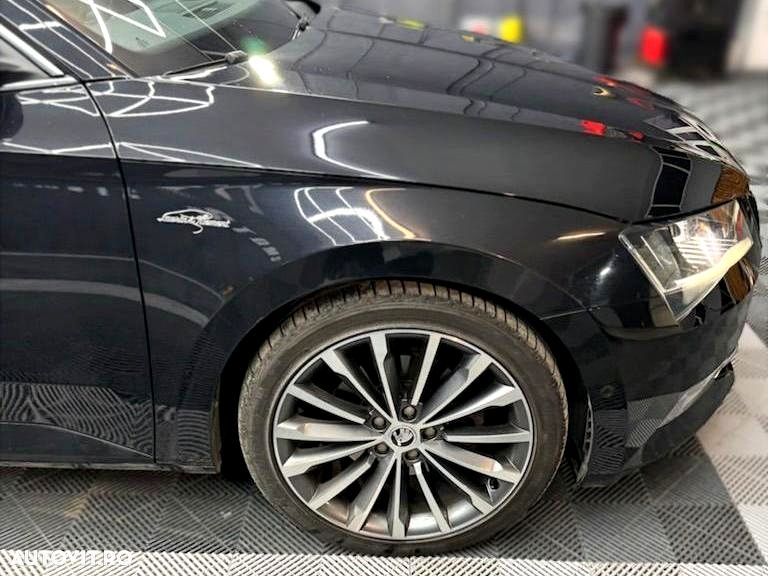Skoda Superb 2.0 TDI 4X4 DSG L&K - 5