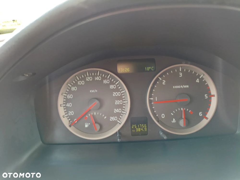 Volvo S40 2.0D - 12