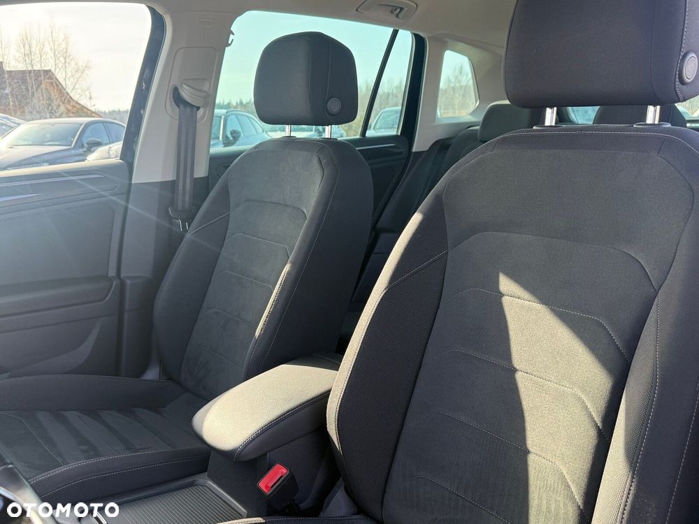 Volkswagen Tiguan - 14