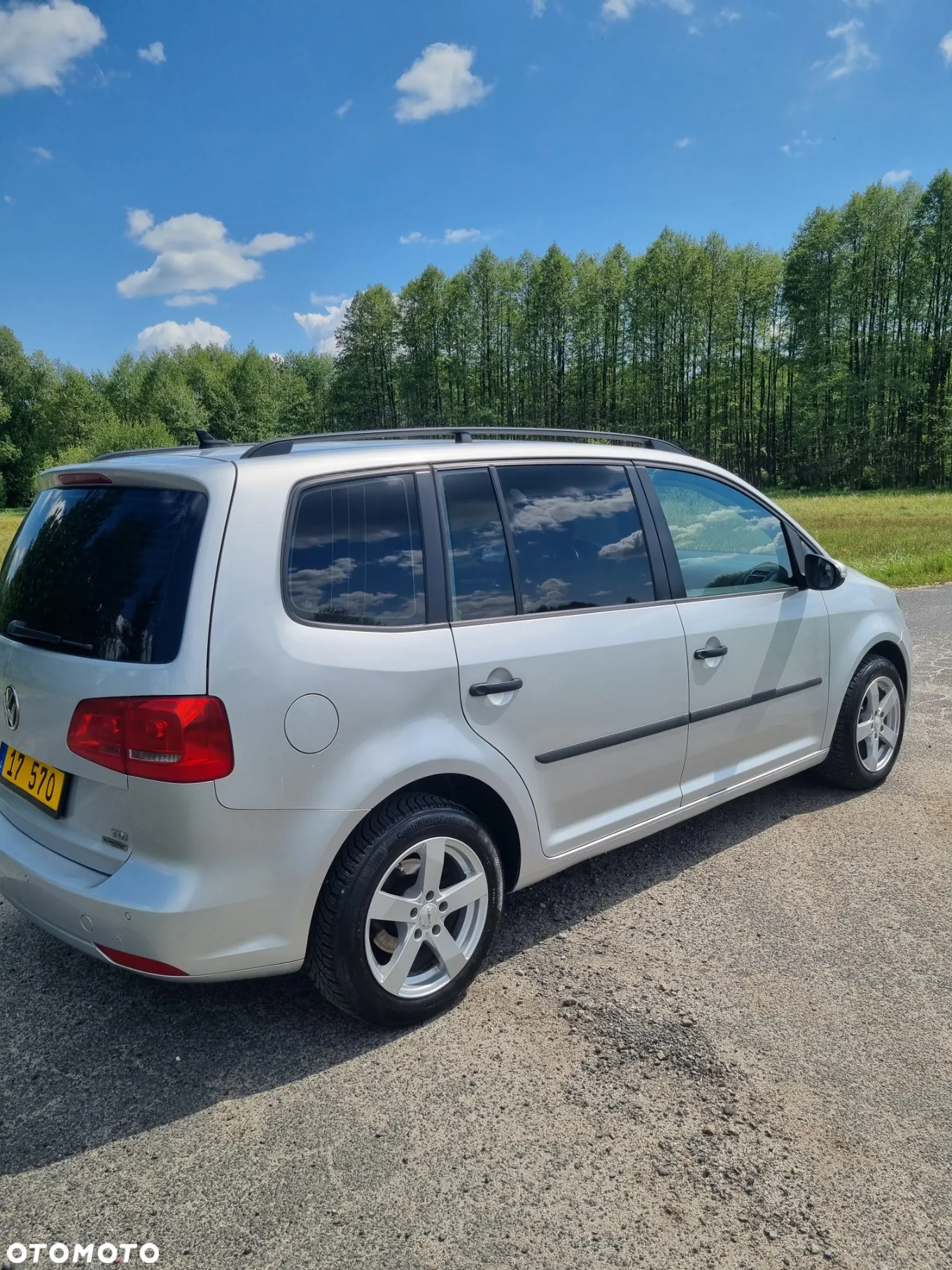 Volkswagen Touran 1.6 TDI DPF BlueMot Comfortline - 6
