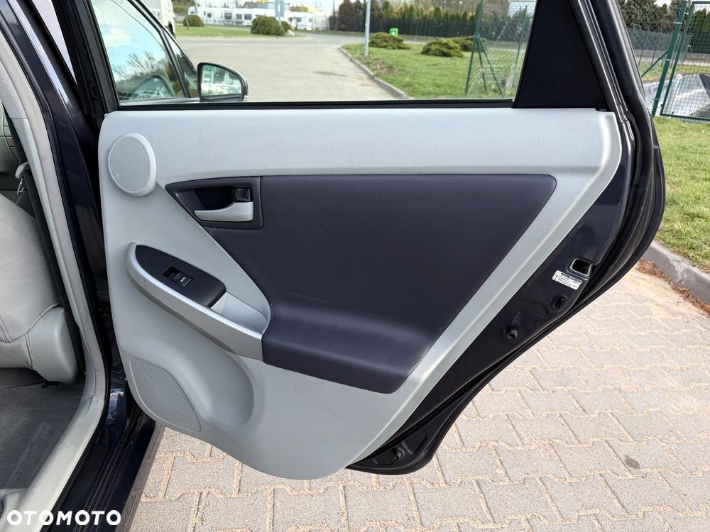 Toyota Prius 1.8 HSD Prestige - 23