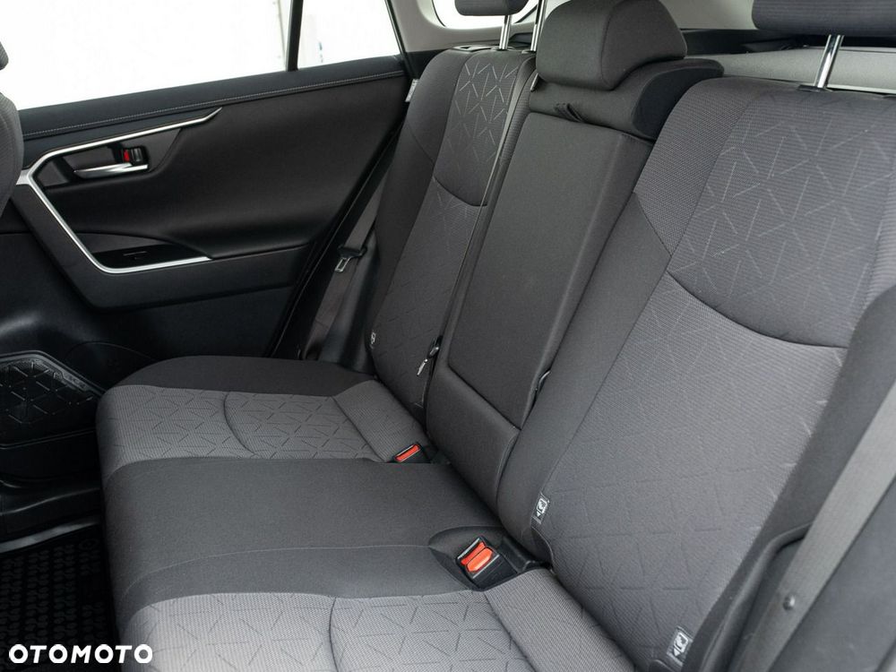 Toyota RAV4 - 24