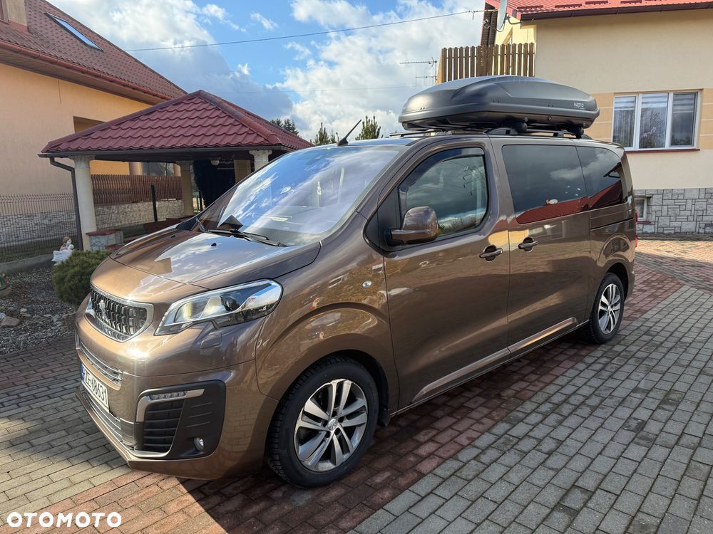 Peugeot Traveller - 1
