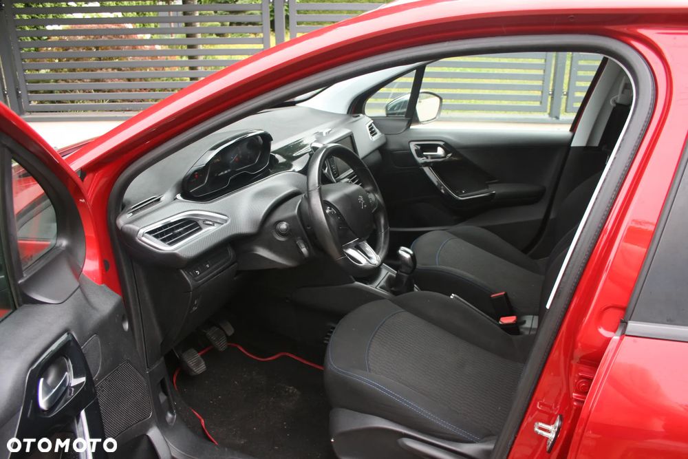 Peugeot 208 1.2 PureTech Allure - 7