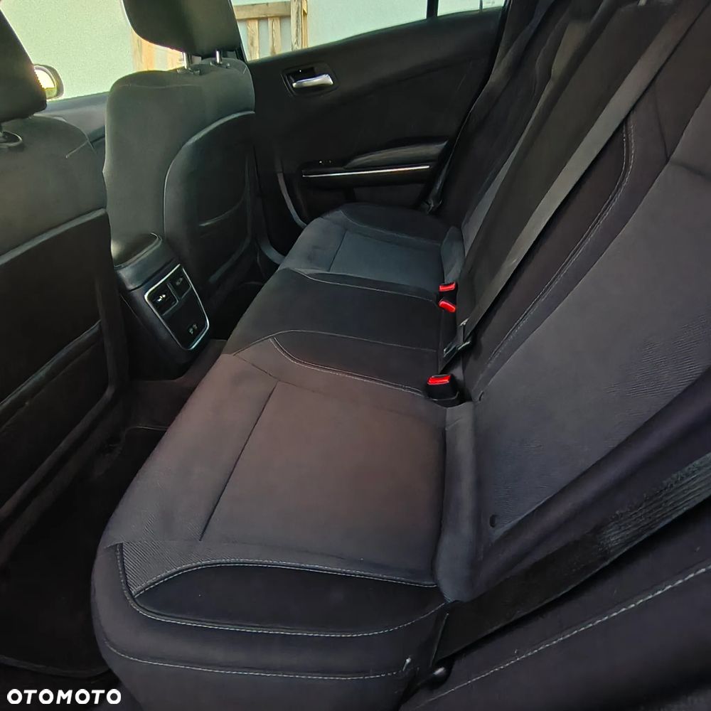 Dodge Charger - 7