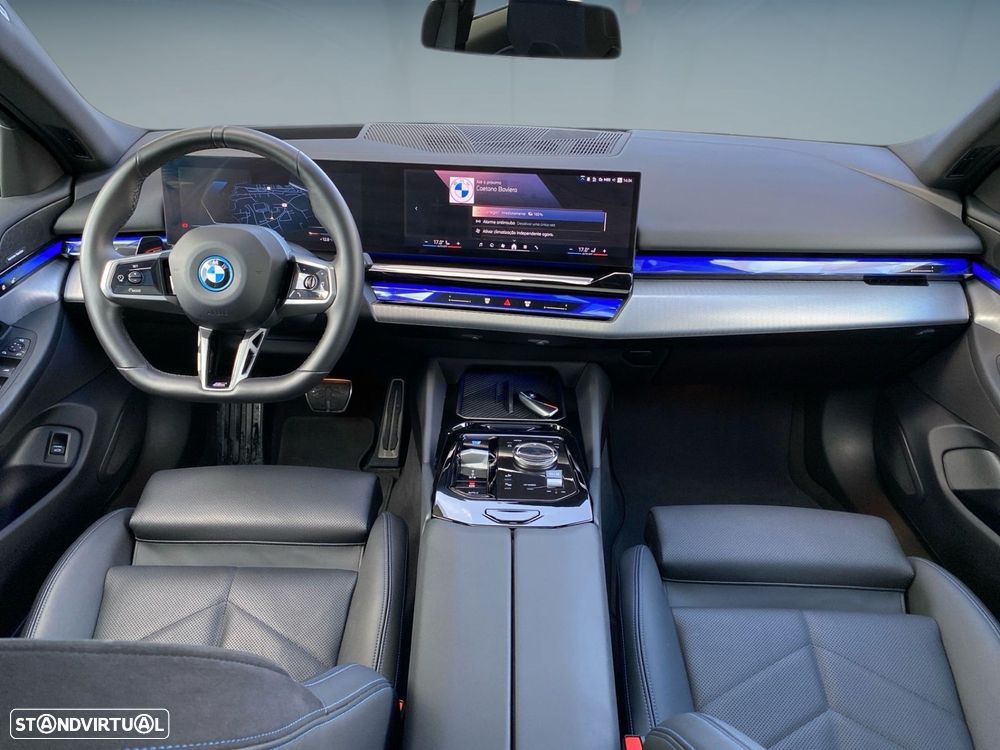 BMW i5 eDrive40 Pack Desportivo M - 4