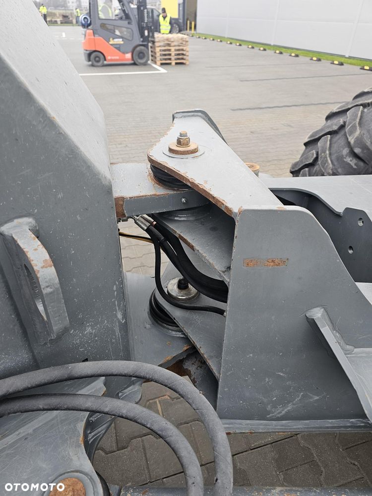 Wacker Neuson DW90 - 13