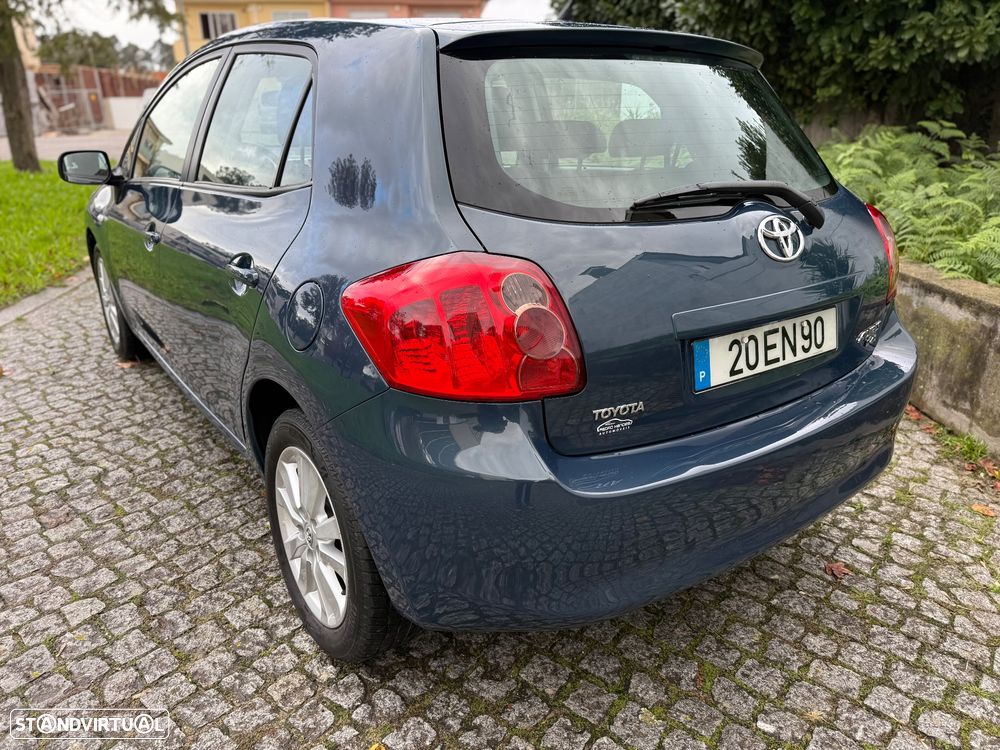 Toyota Auris 1.4 D-4D AC - 17