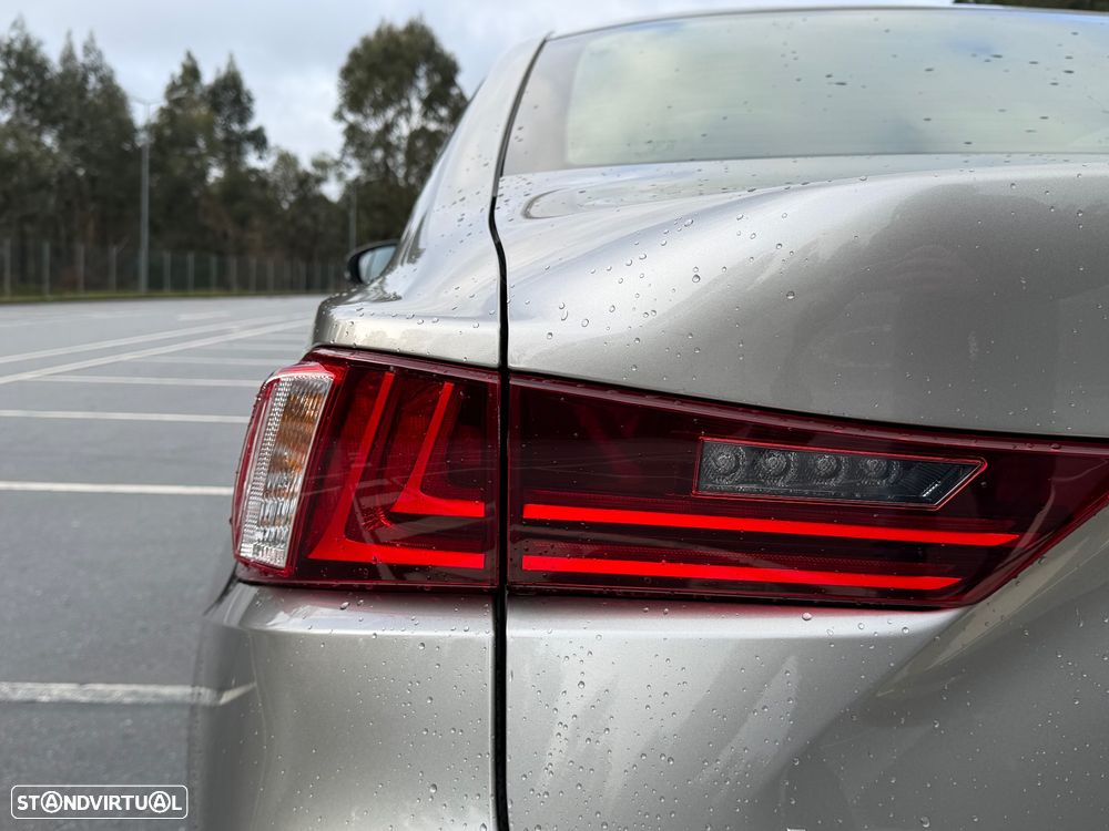 Lexus IS 300H Pack Executive+ - 15