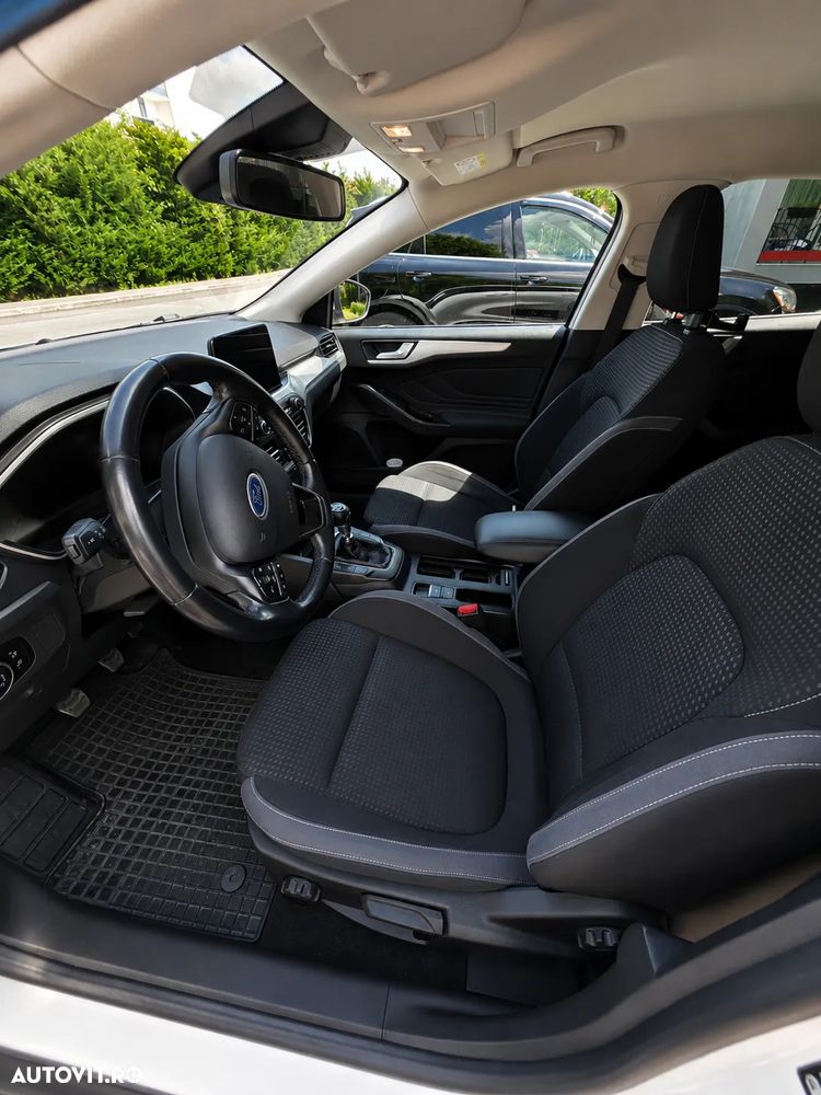 Ford Focus 1.5 EcoBlue Start-Stopp-System COOL&CONNECT DESIGN - 4