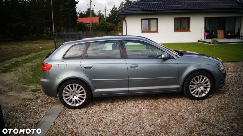 Audi A3 Sportback 1.8 TFSI quattro Ambition - 4