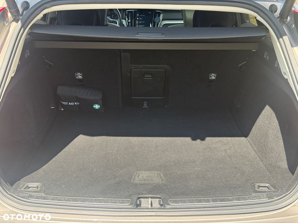 Volvo V60 D4 Inscription - 17