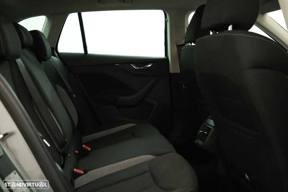 Skoda Scala 1.0 TSI Selection DSG - 21