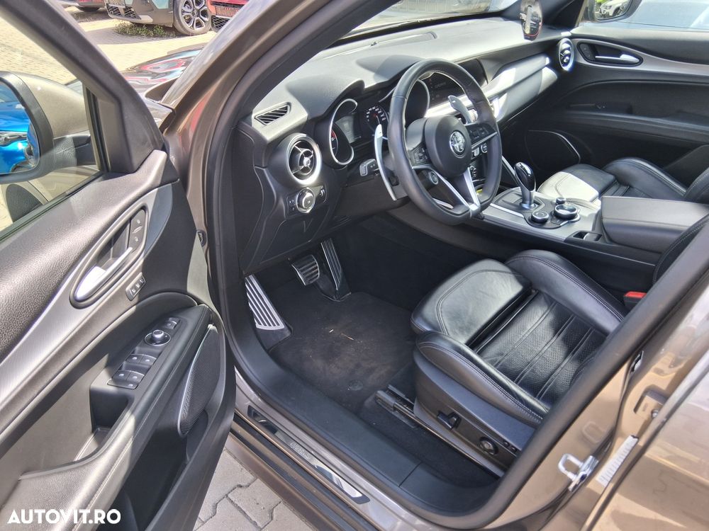 Alfa Romeo Stelvio 2.2 JTDM AWD AT8 Super - 11
