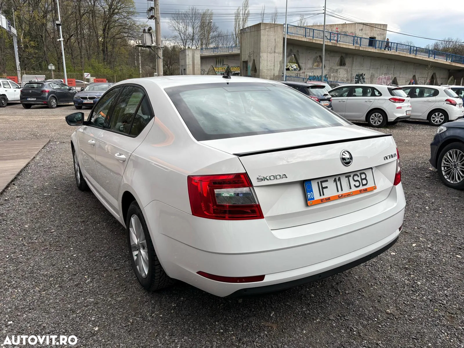 Skoda Octavia 1.5 TSI DSG Ambition - 4