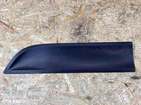 Porsche Macan LISTWA DRZWI PRAWY TYL 95b839889r 95B898565OK1 95B898565