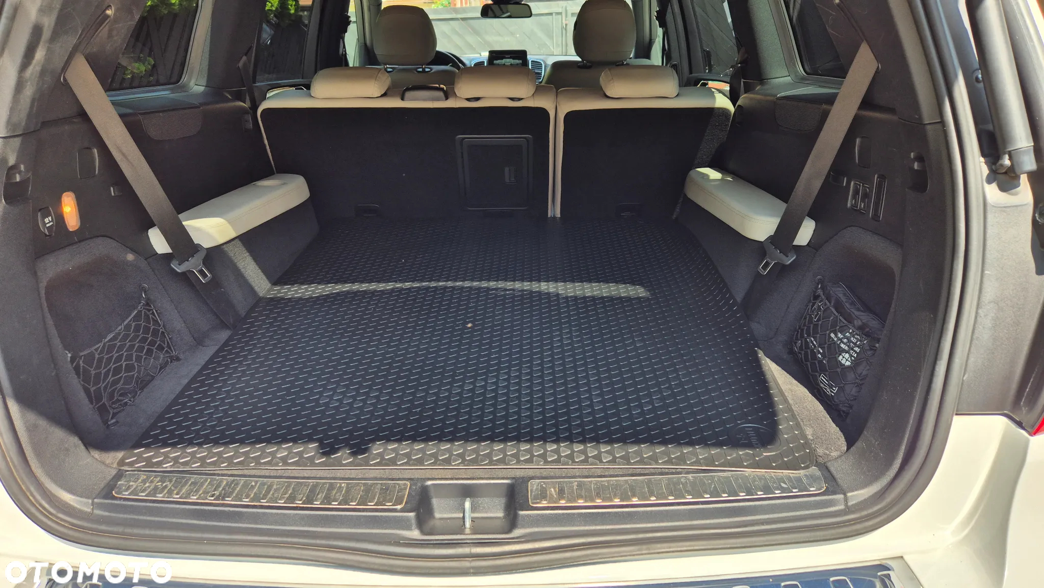 Mercedes-Benz GLS 350 d 4-Matic - 30