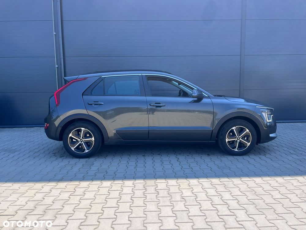 Kia Niro 1.6 GDI Hybrid M - 3