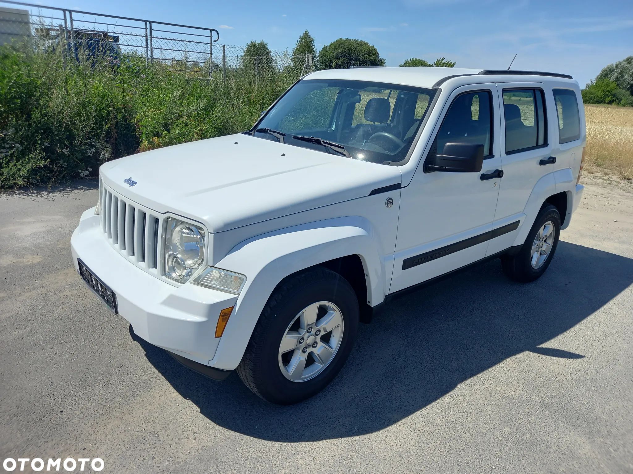 Jeep Liberty - 1