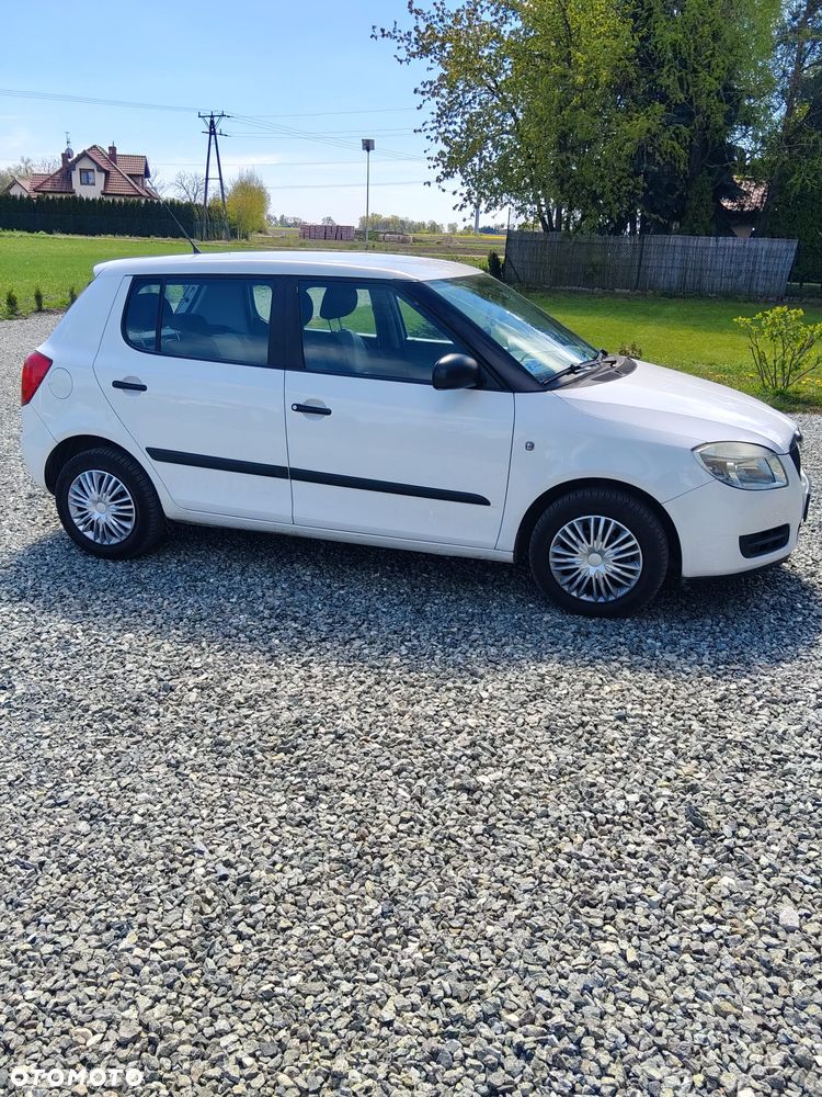 Skoda Fabia - 4