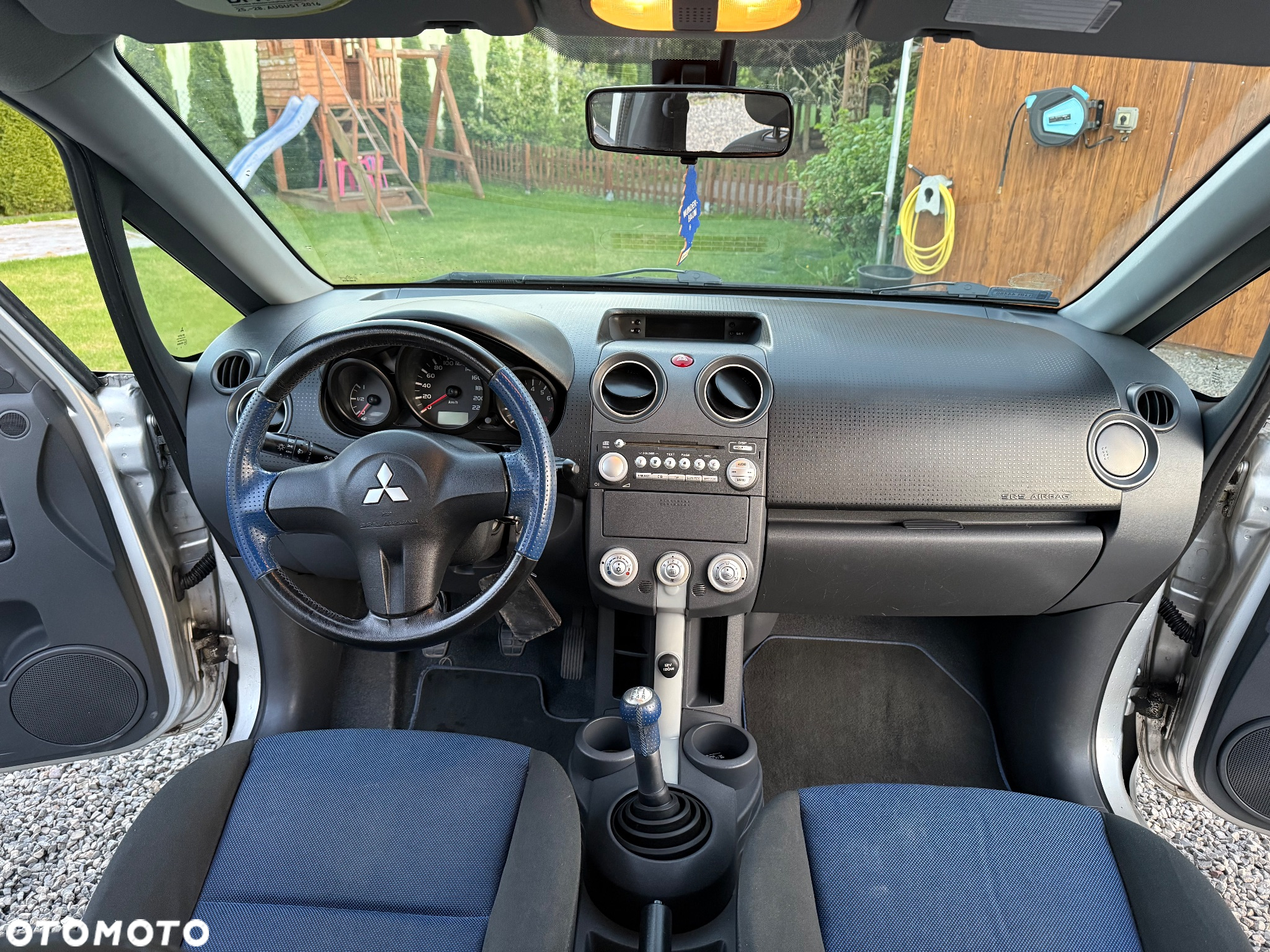 Mitsubishi Colt - 8