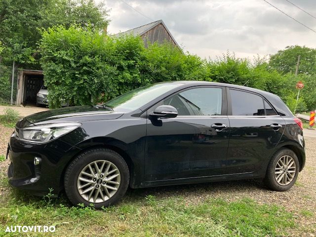 Kia Rio - 4