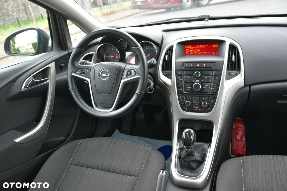 Opel Astra - 10