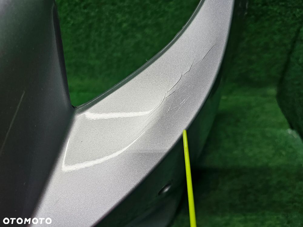 TOYOTA COROLLA E21 ----> ORYGINALNY ZDERZAK PRZEDNI - 4