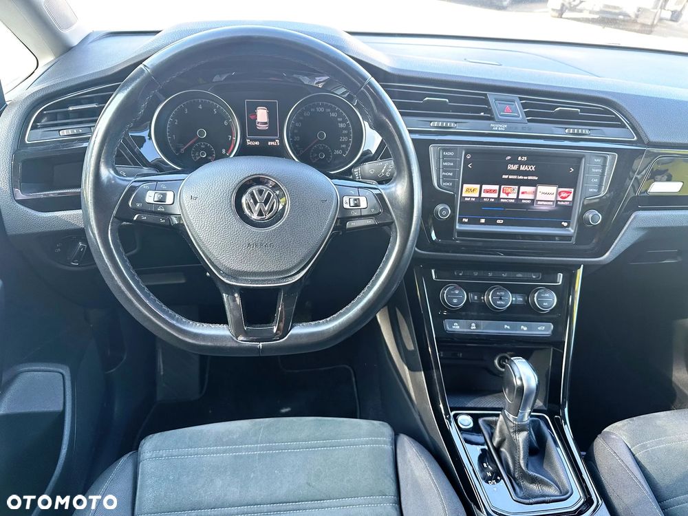 Volkswagen Touran 1.8 TSI BMT Highline DSG - 9
