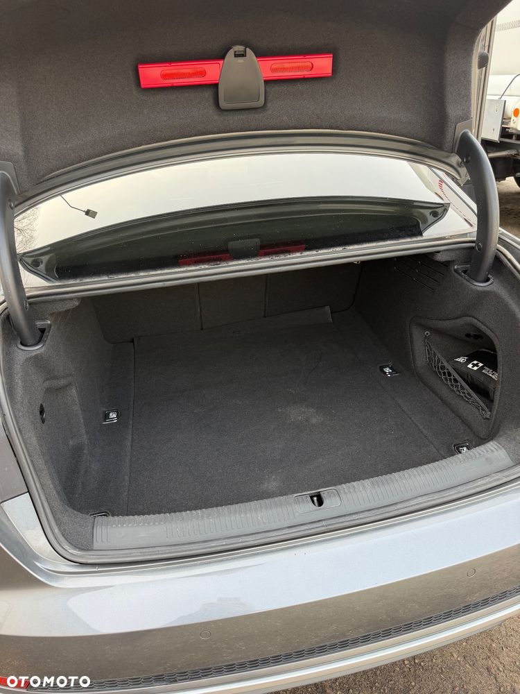 Audi A4 Limousine 40 TFSI Sport S tronic - 27