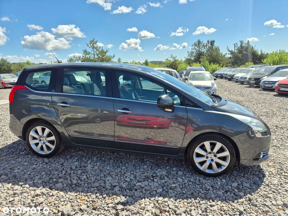 Peugeot 5008 - 12